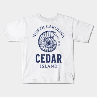 Cedar Island, NC Summertime Vacationing Seashell Kids T-Shirt